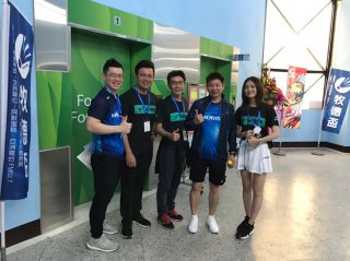 20190420-01.showgirl_190420_0004.jpg